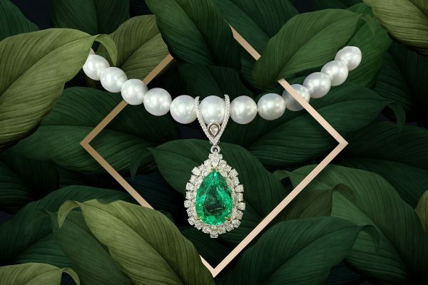 'The La Scala necklace' 18ct white gold 19.30ct pear shape Colombian emerald and diamond pearl necklace