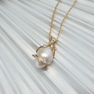 18ct Two Tone Cascading Baroque White South Sea Pearl & Diamond Necklace