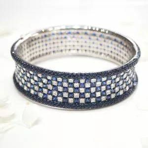 18ct white gold princess cut blue sapphire & diamond bangle