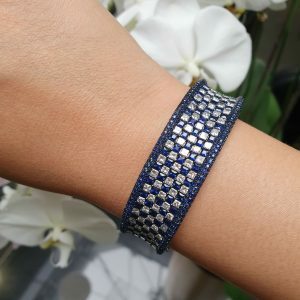 18ct white gold princess cut blue sapphire & diamond bangle