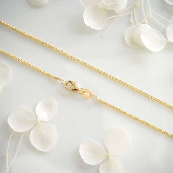 18ct yellow gold 45cm fine wheat chain with lobster clasp