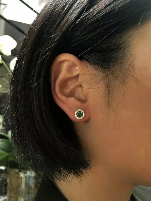 18ct white gold emerald and diamond removable halo earrings - Image 3