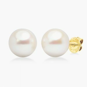 18ct yellow gold pearl stud earrings
