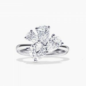 18ct white gold cushion and pear shaped diamonds ring from the Trastevere Collection