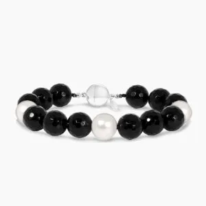 Single row of fresh water pearls and onyx bracelet