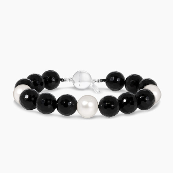 Single row of fresh water pearls and onyx bracelet - Image 2