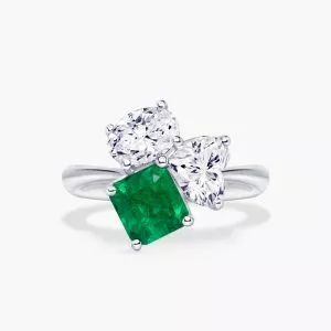 18ct white gold emerald & oval heart diamond ring from the Trastevere Collection
