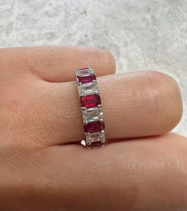 18ct white gold emerald cut ruby and diamond ring