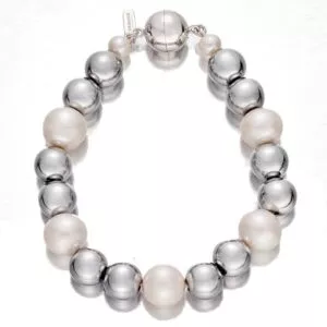 Fresh water pearls and hemitite bracelet with a silver magnetic clasp