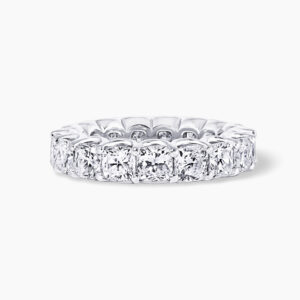 Platinum cushion cut diamonds ring