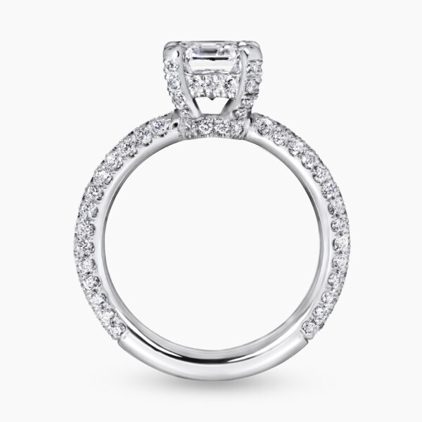 18ct white gold emerald cut diamond ring - Image 2