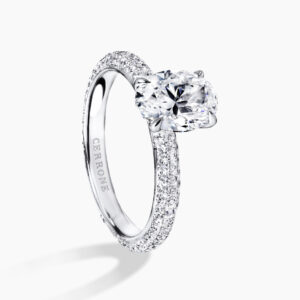 18ct white gold oval shaped brilliant cut diamond ring