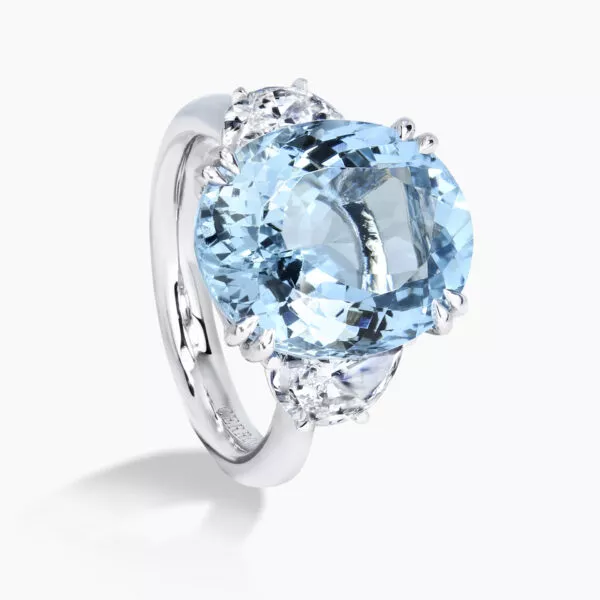 Portofino Blu Ring - 18ct white gold 8.85ct oval aquamarine and diamond ring - Image 2