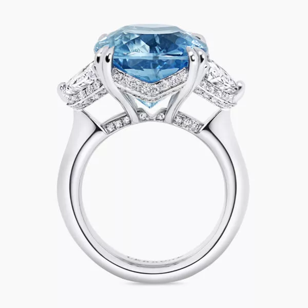 18ct white gold 9.59ct cushion aquamarine and diamond ring - Image 3
