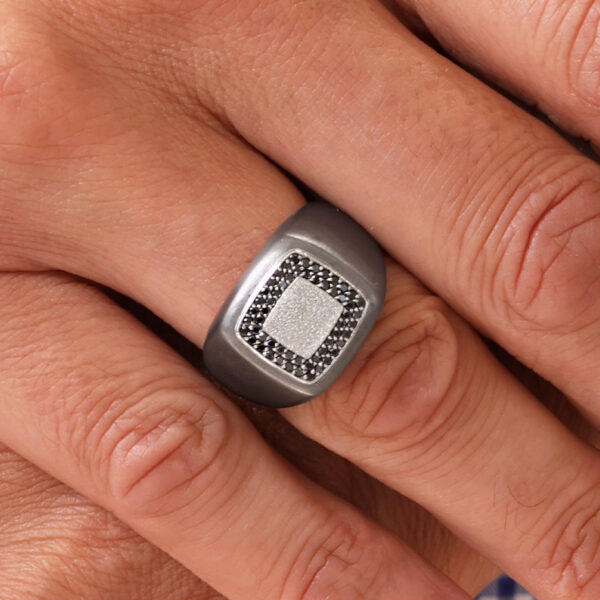 Tantalum & platinum black diamond signet ring - Image 3
