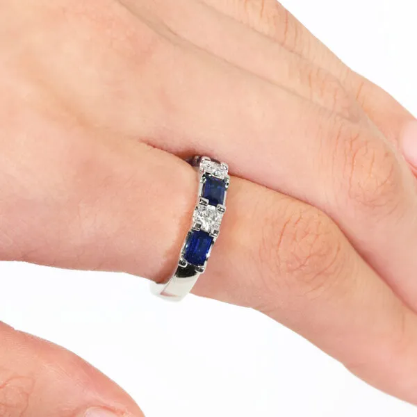 18ct white gold blue Madagascan octagon sapphire & diamond ring - Image 2