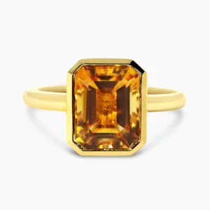 18ct yellow gold 2.98ct emerald cut citrine ring in bezel setting