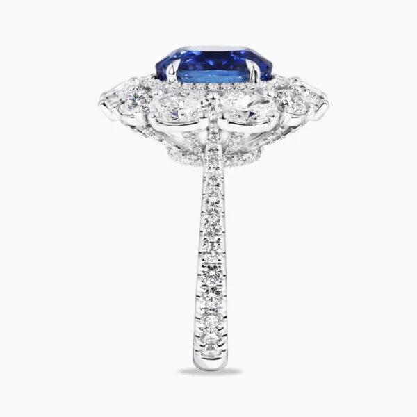 Anello Blu Incanto- 18ct white gold 4.72ct oval Ceylon sapphire and diamond ring - Image 3