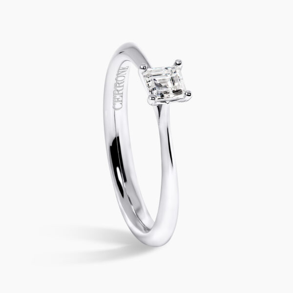 18ct white gold 0.27ct G SI1 carre cut diamond solitaire ring - Image 2