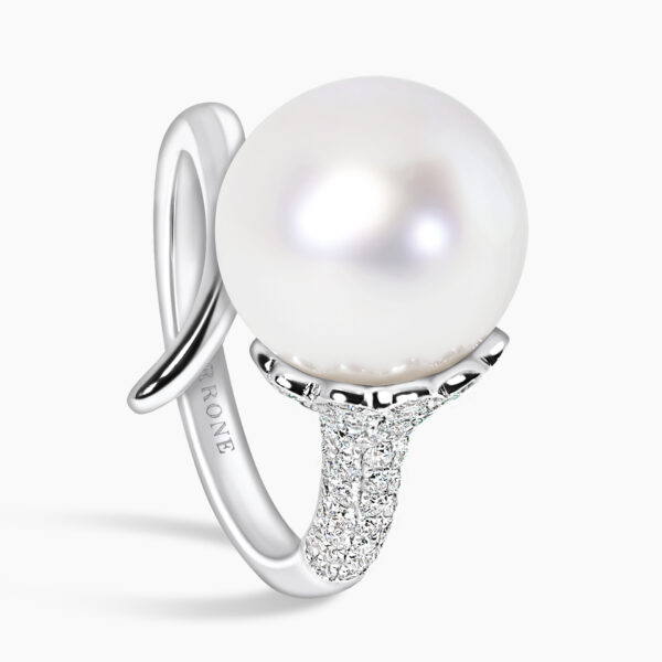 18ct white gold South Sea pearl and diamond ring - Image 2