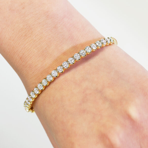 18ct yellow gold claw set diamond hinged bangle - Image 2